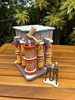 Hawthorne Village-Weasleys' Wizard Wheezes & Fred and George